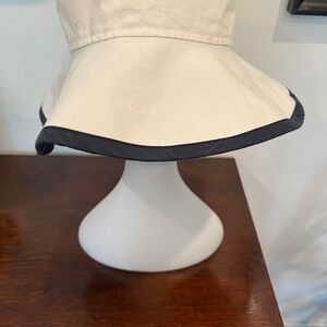 Katie Lord size M/L hat